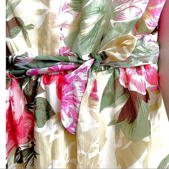 Walter Baker Jannet Sheet Floral Print Halter Top - Picture 5 of 15